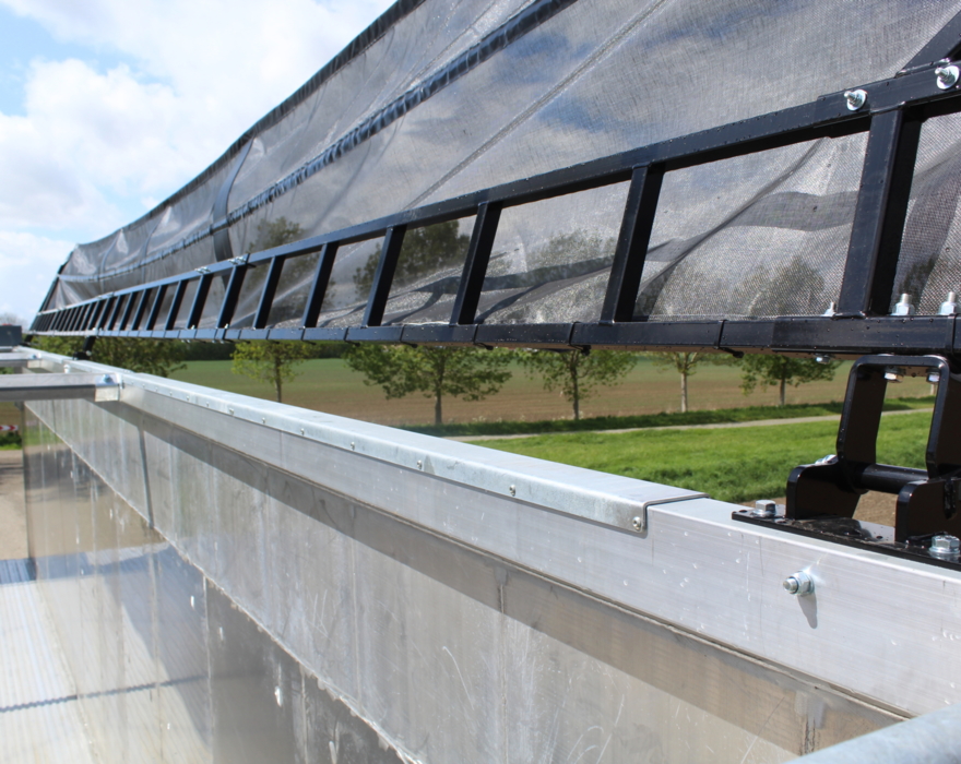 The K-Force available with a 2-part hydraulic tarpaulin net
